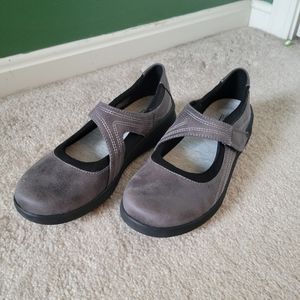 Clarks 7 Women's Sillian 2.0 Joy Mary Jane Flat